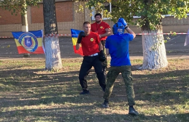 Молодые казаки Ростовской области сдали экзамен на пластунский берет